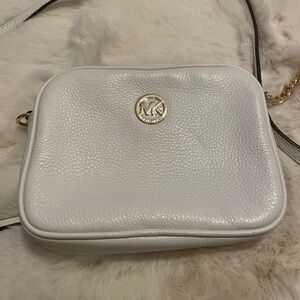 Elegant Michael Kors White Crossbody Bag Pre Owned